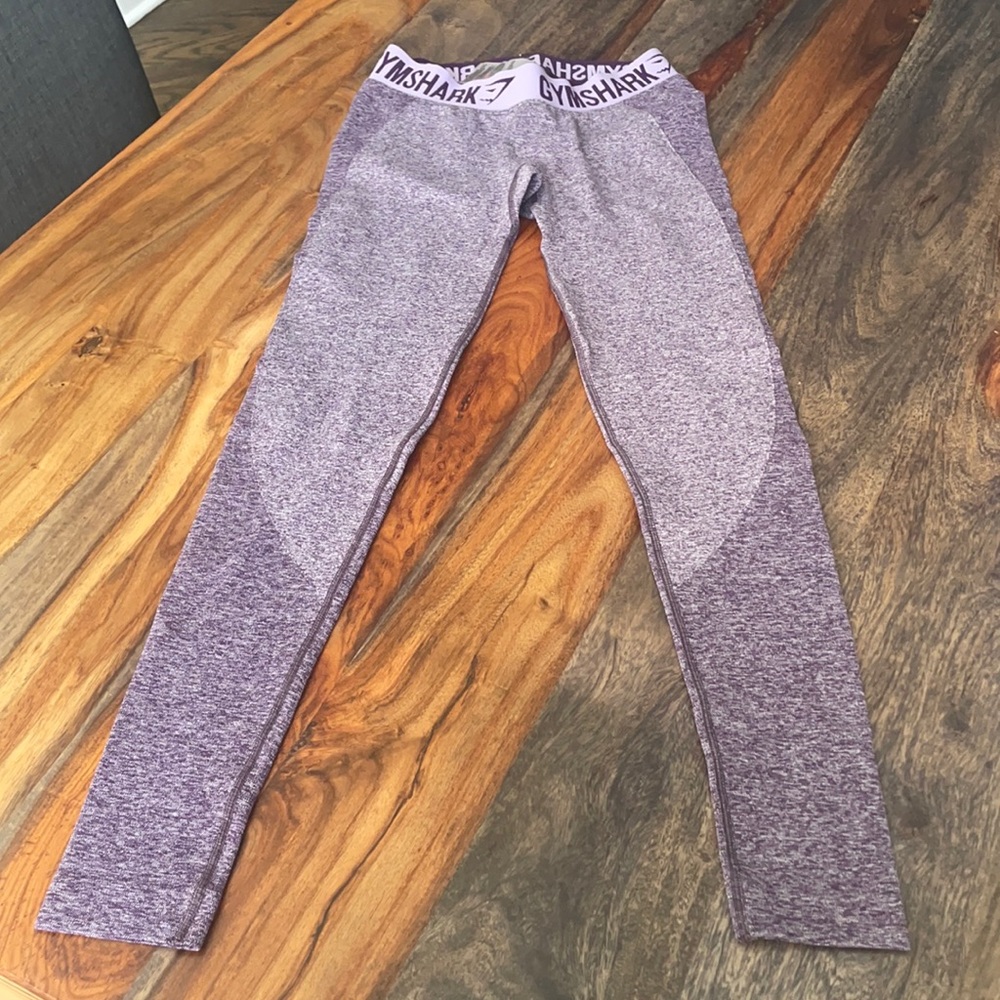 Gym shark seamless size small leggings in very good condition